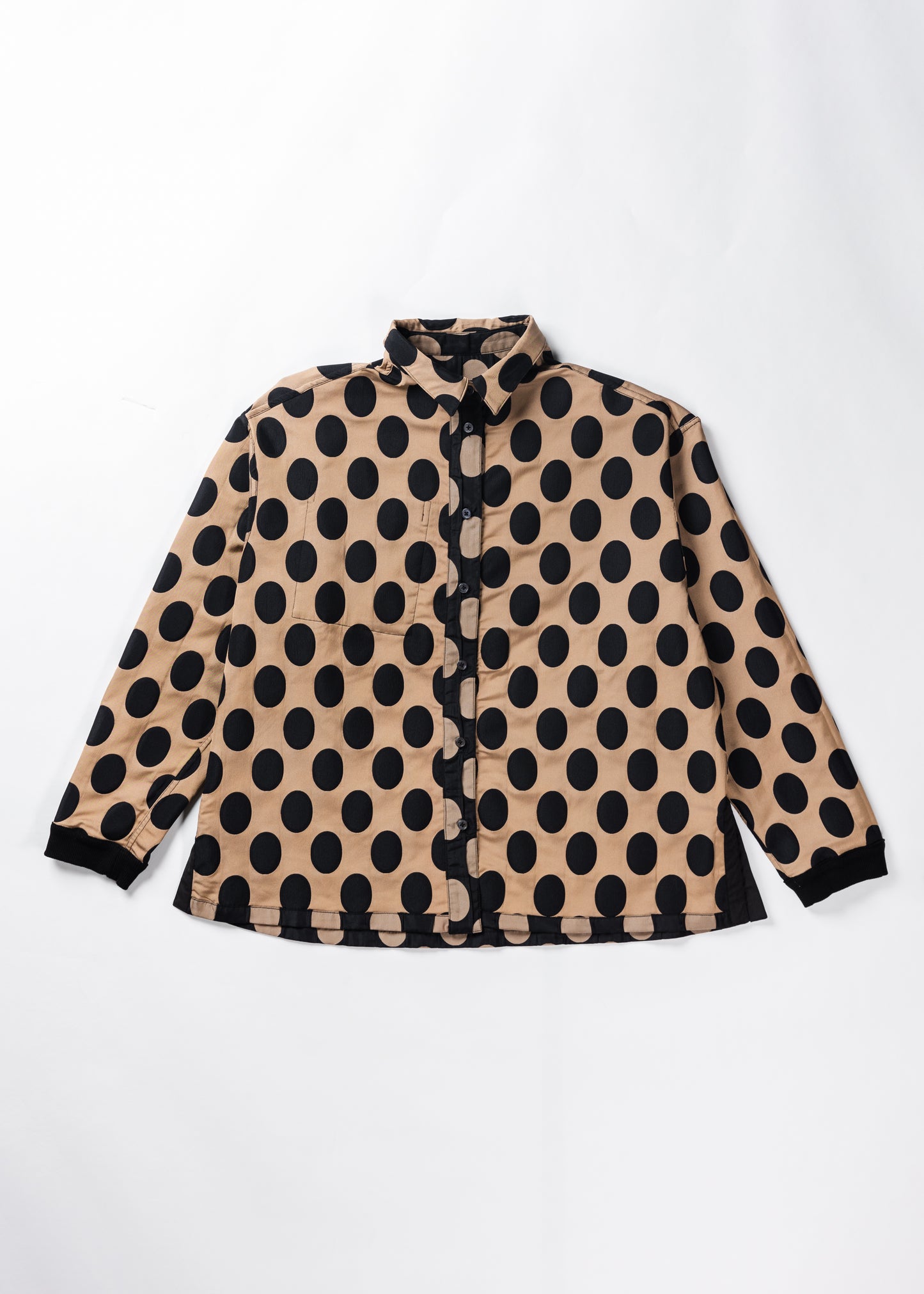 Pleated polka-dot reversible jacquard shirt Black x Beige(reversible design)