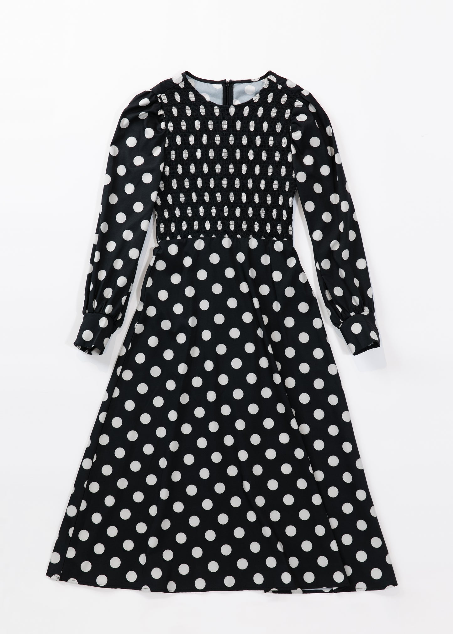 Dots long dress with sheering at the body