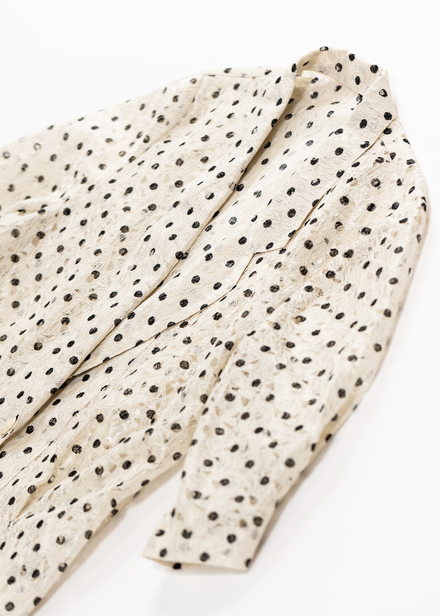 Cropped sleeves blazer with printed dots on lace
