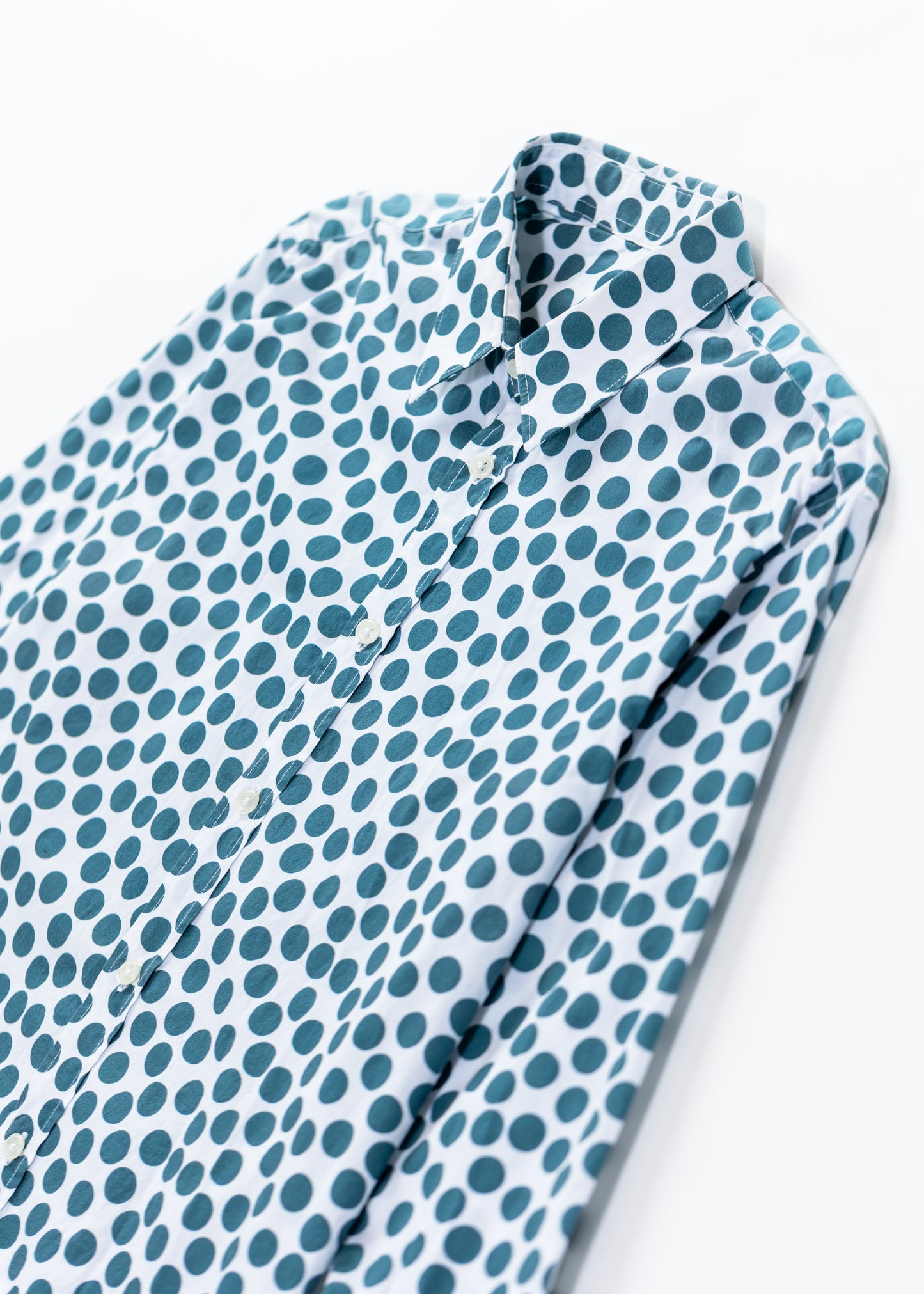 Polka dots long sleeves shirt